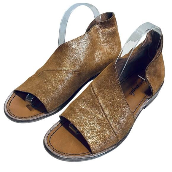 Free People Women’s Sz 8.5 Metallic Tan Sandals Mont Blanc Leather Cutout Flats - Picture 3 of 10